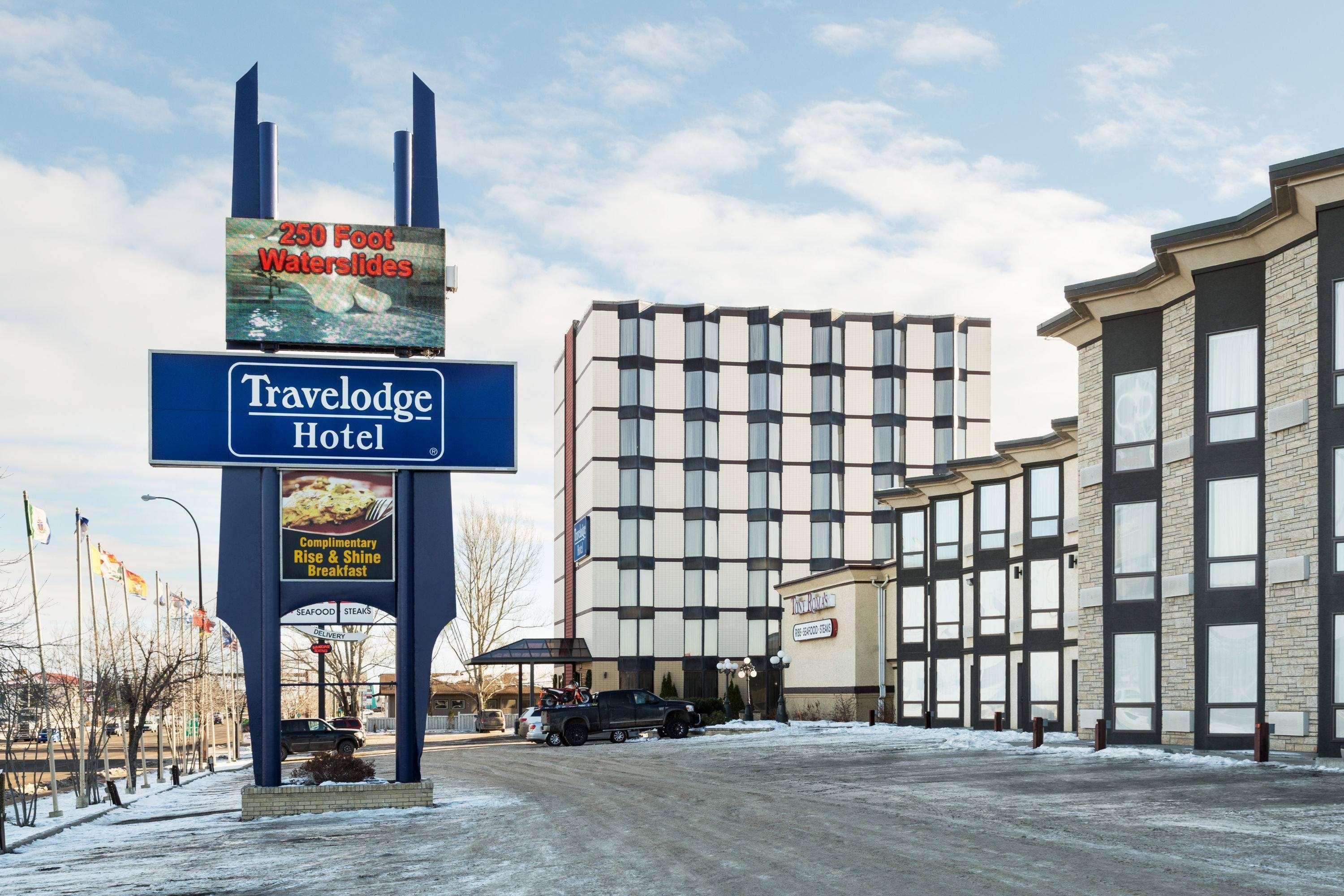 Travelodge By Wyndham Lloydminster Luaran gambar
